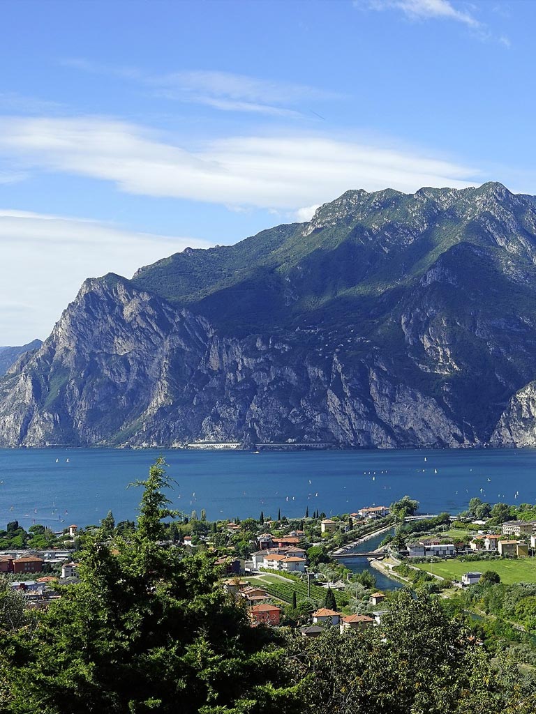 poggio-al-lago-dintorni-posizione-strategica